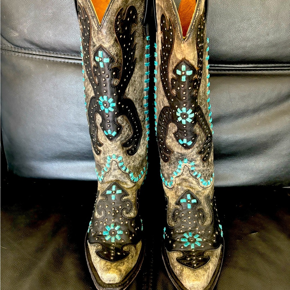 Corral boots 8.5